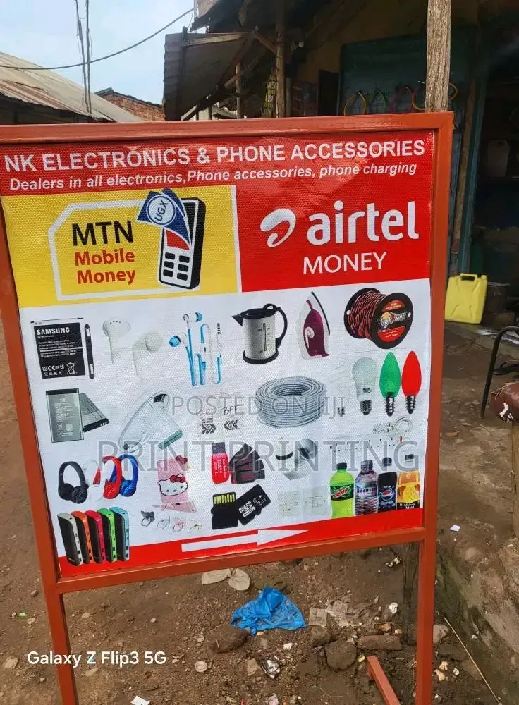 Mobile Money Metallic Stand
