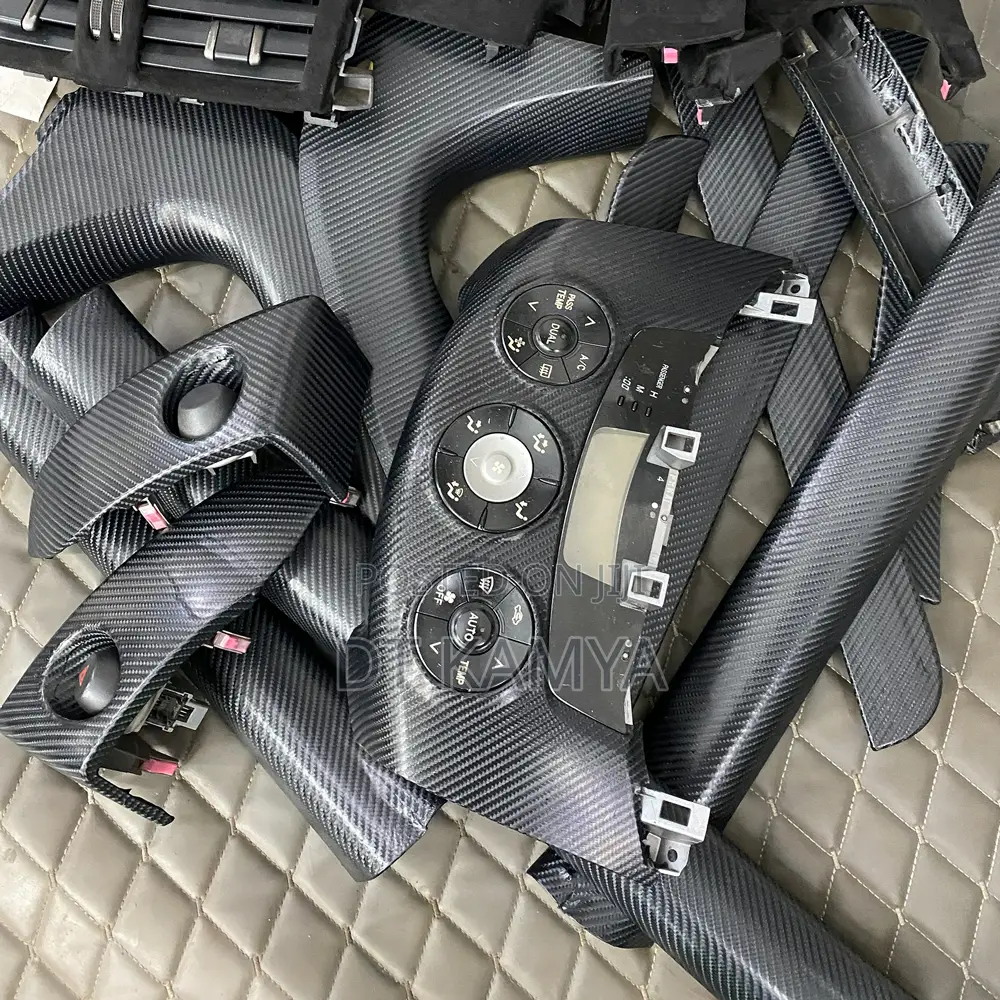 Carbon Fiber Vinyl Wraps Stickers in Different Colors for Your Car