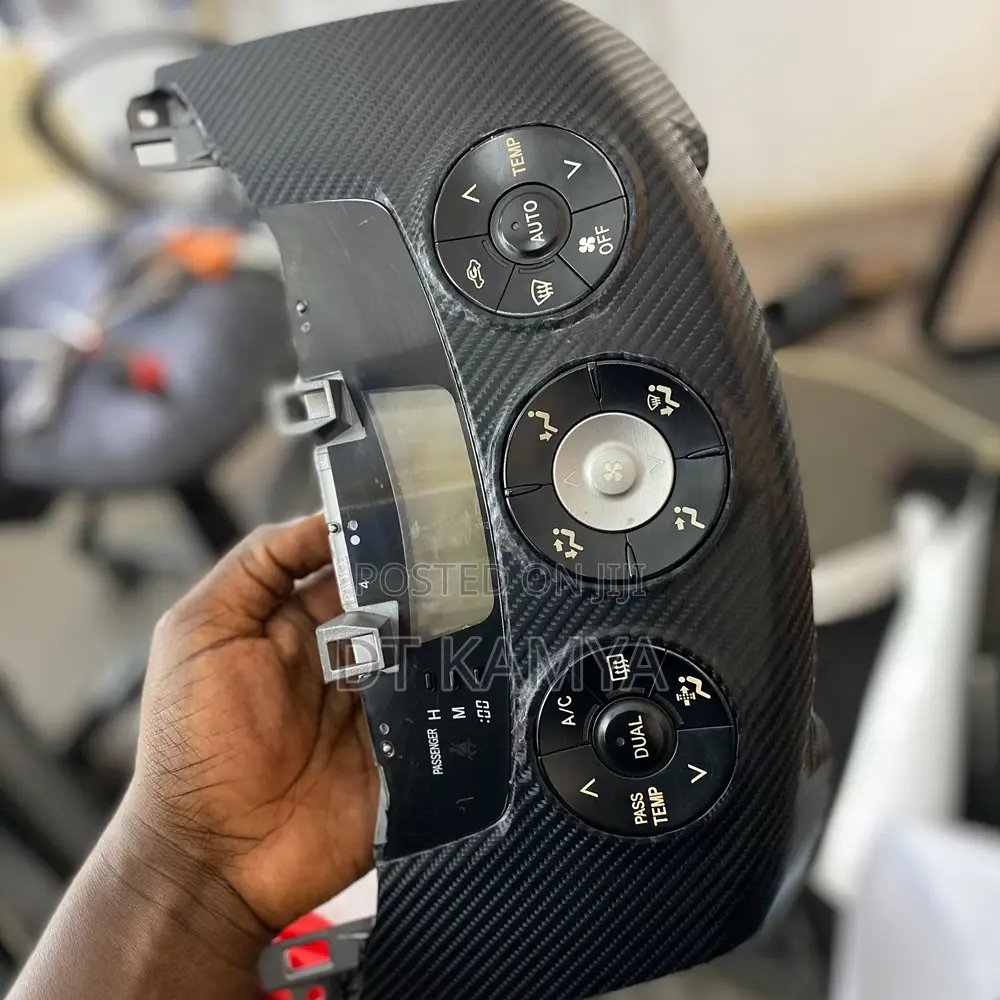 Carbon Fiber Vinyl Wraps Stickers in Different Colors for Your Car
