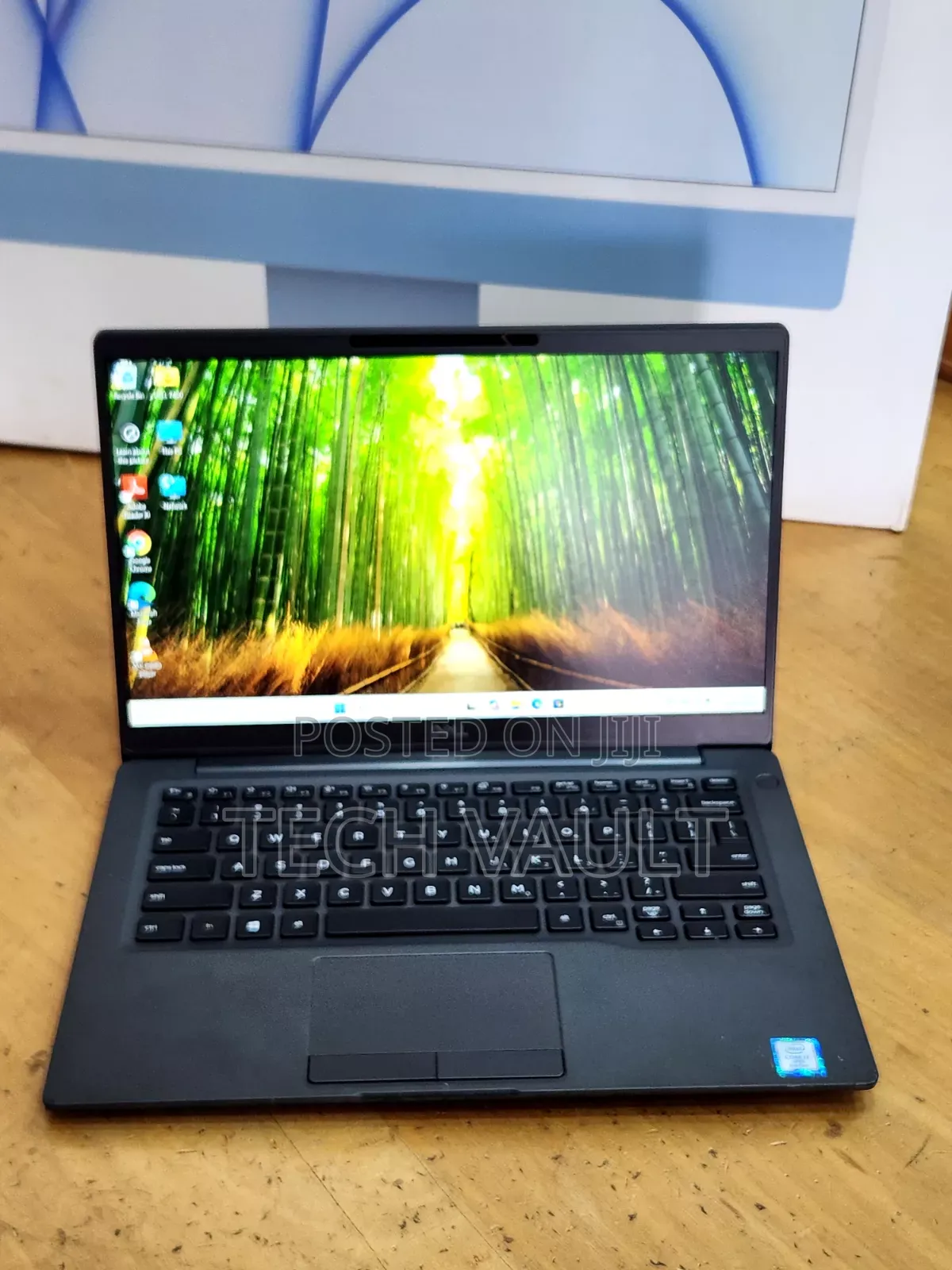 New Laptop Dell Latitude 7400 8GB Intel Core i5 SSD 256GB