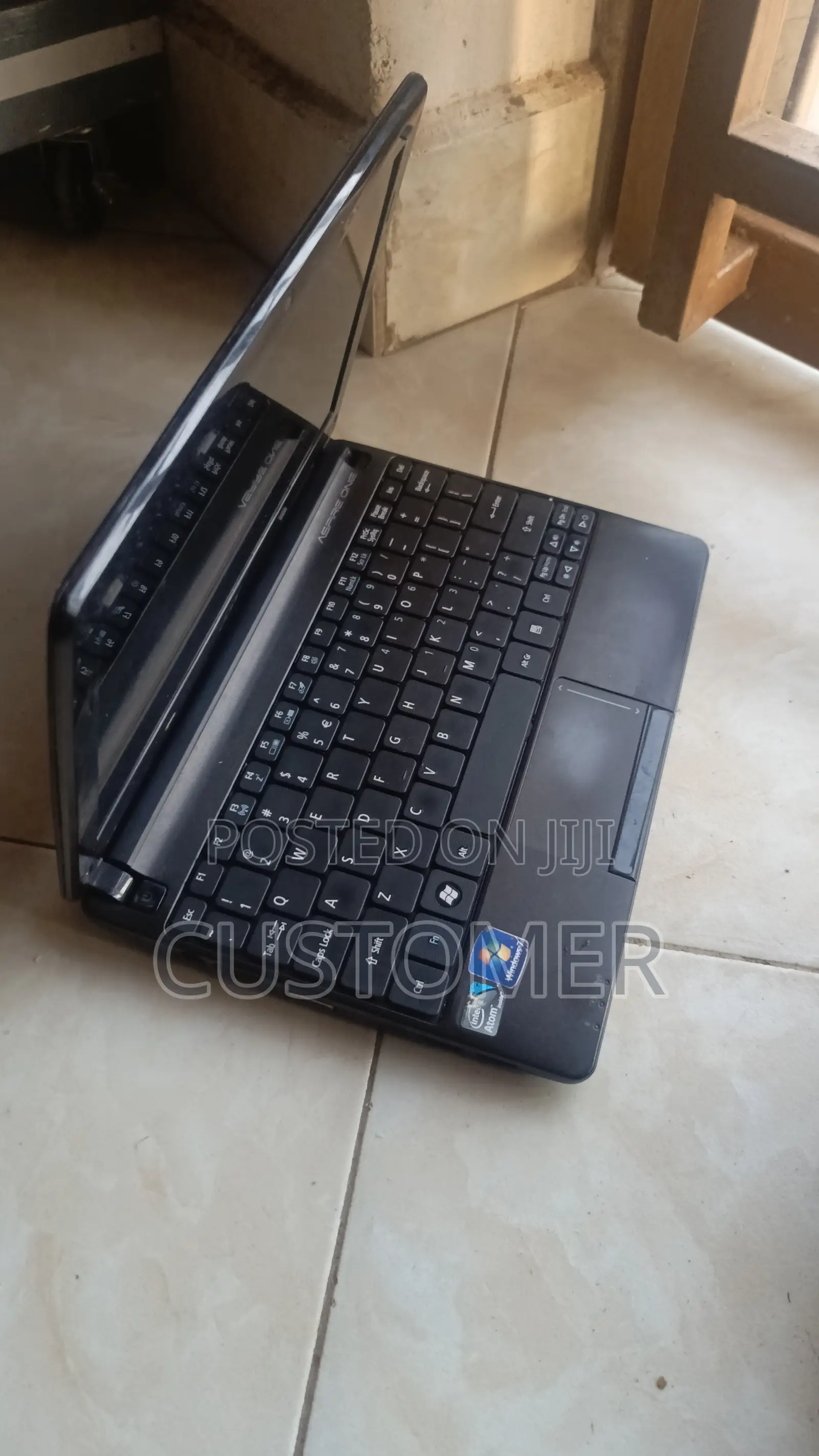 Laptop Acer Aspire 1 2GB Intel Atom HDD 128GB