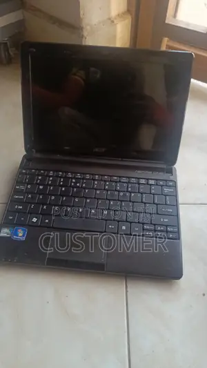 Laptop Acer Aspire 1 2GB Intel Atom HDD 128GB