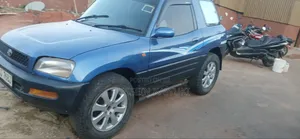 Toyota RAV4 Automatic 2000 Blue