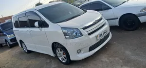 Toyota Noah 2008 White