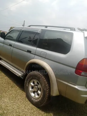 Mitsubishi Challenger 1998 Gray