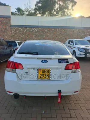 Subaru Legacy 2009 White