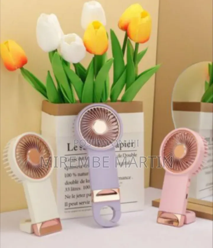 1 Piece of Mini Fan - Ultra-Compact Rechargeable USB Handheld