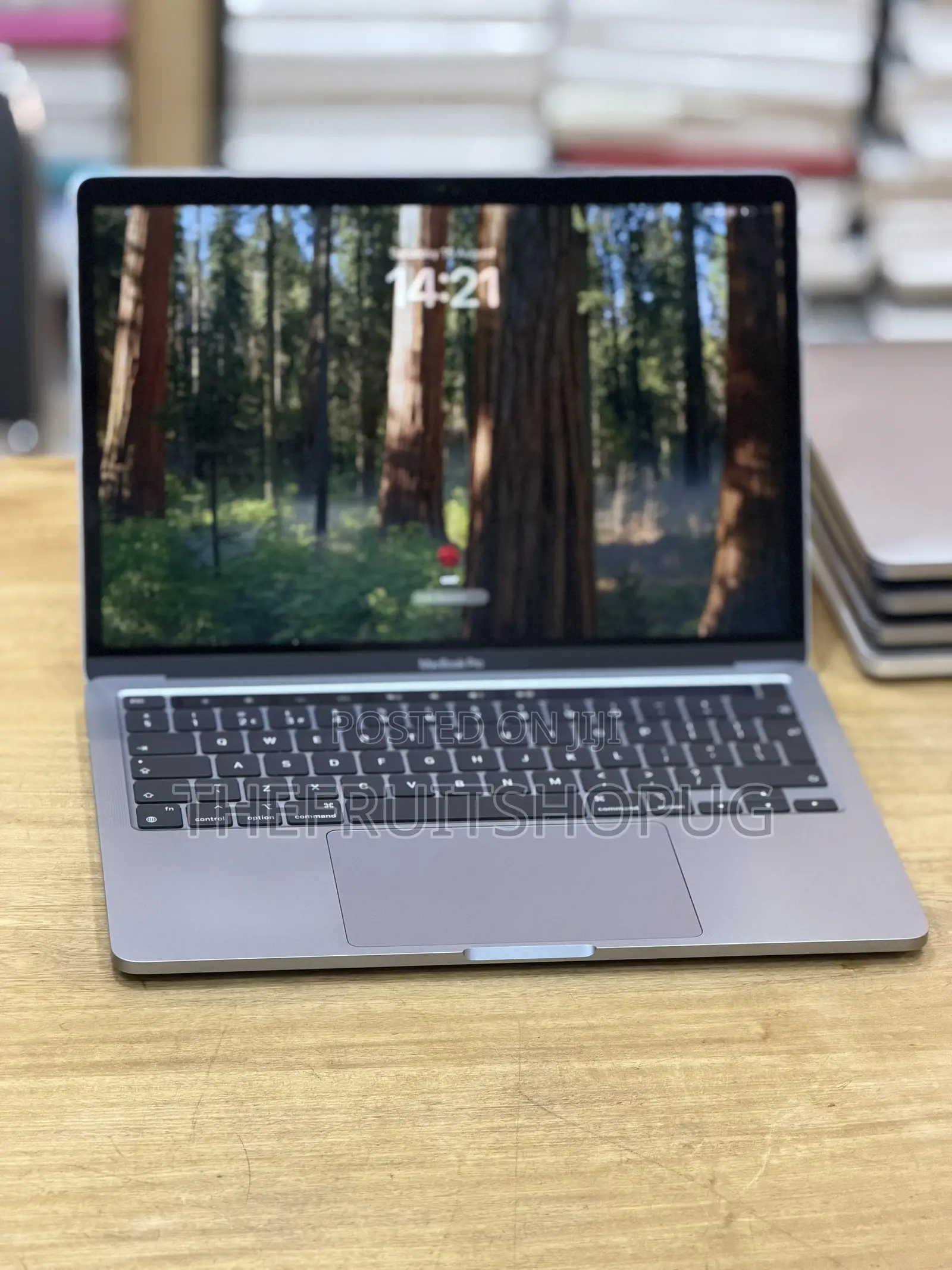 Laptop Apple MacBook Pro 2020 M1 8GB Apple M1 SSD 512GB