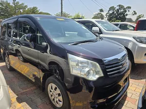 Toyota Noah 2013 Burgundy