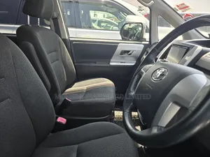 Toyota Noah 2013 Burgundy