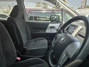 Toyota Noah 2013 Silver