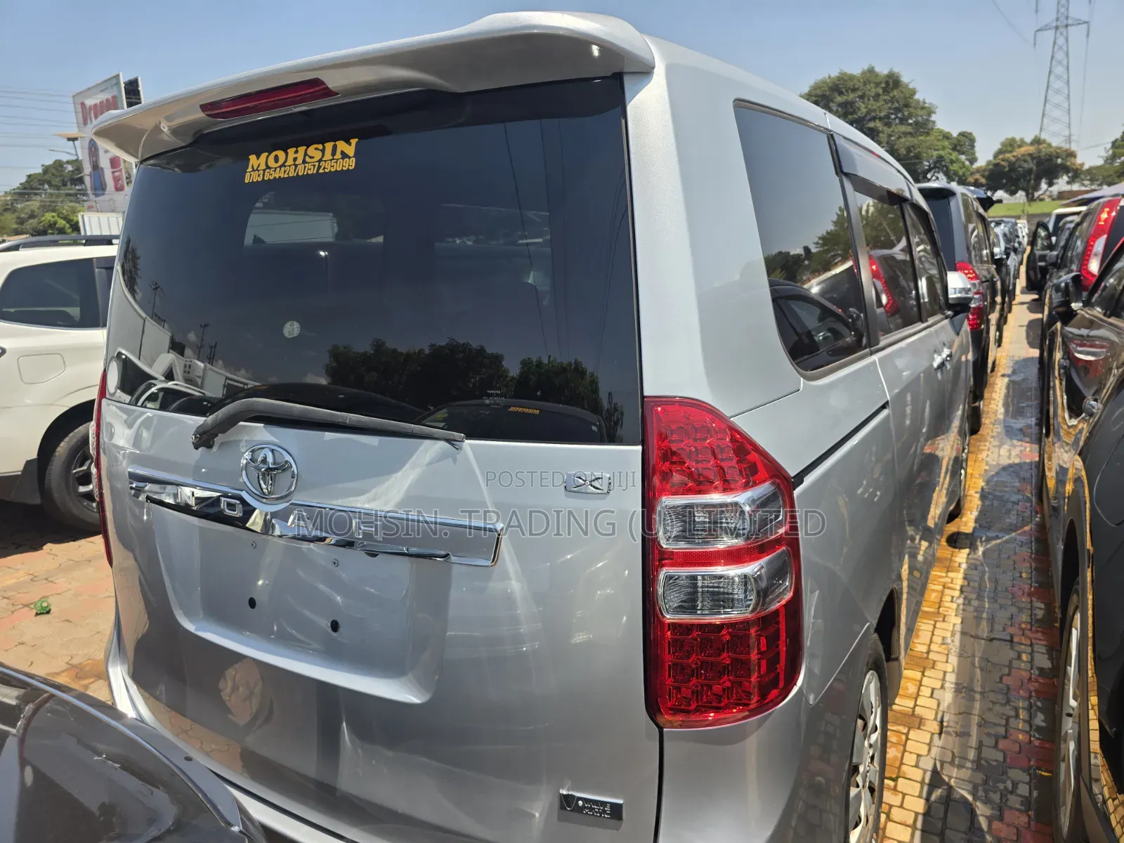Toyota Noah 2013 Silver