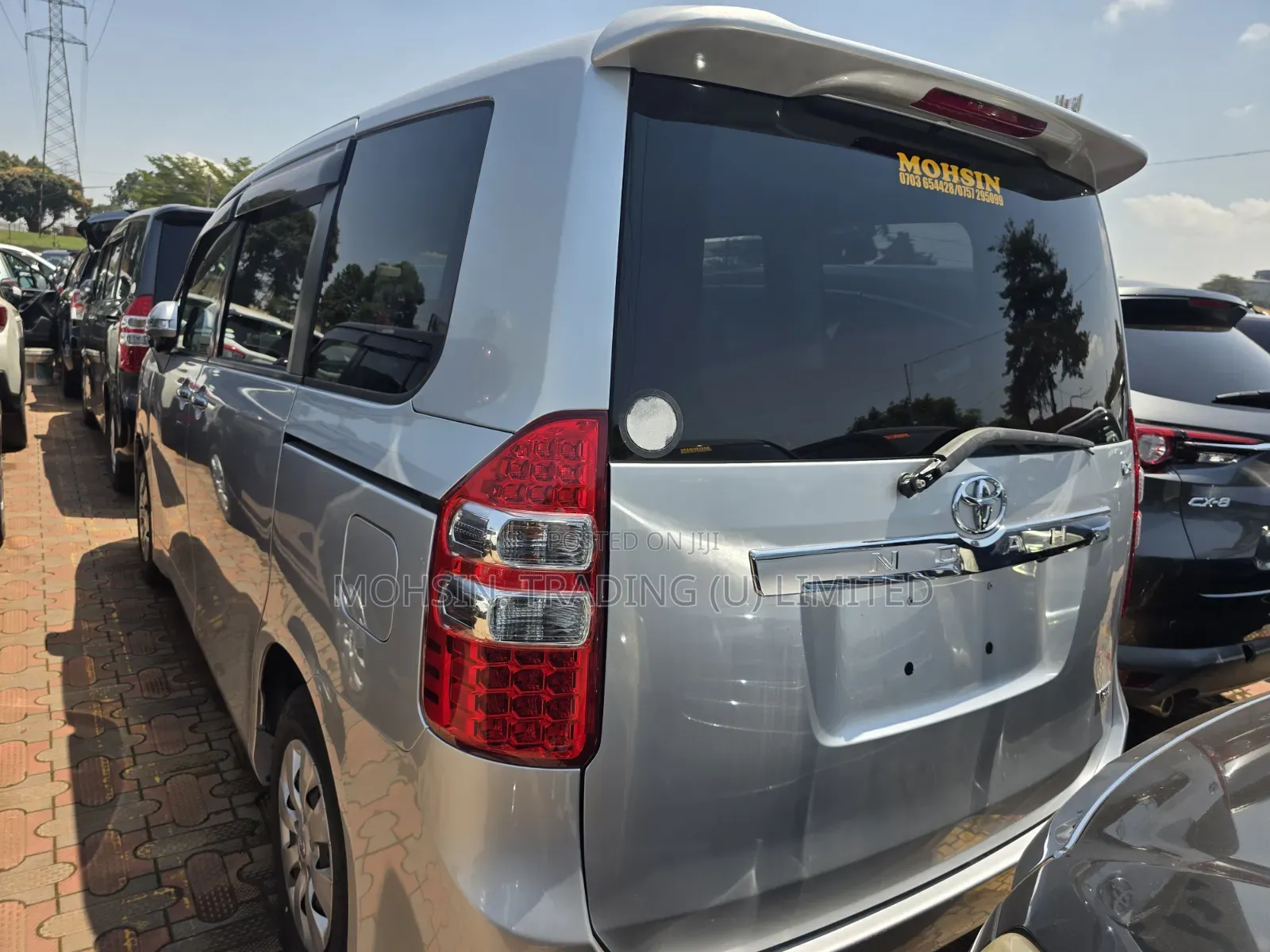 Toyota Noah 2013 Silver