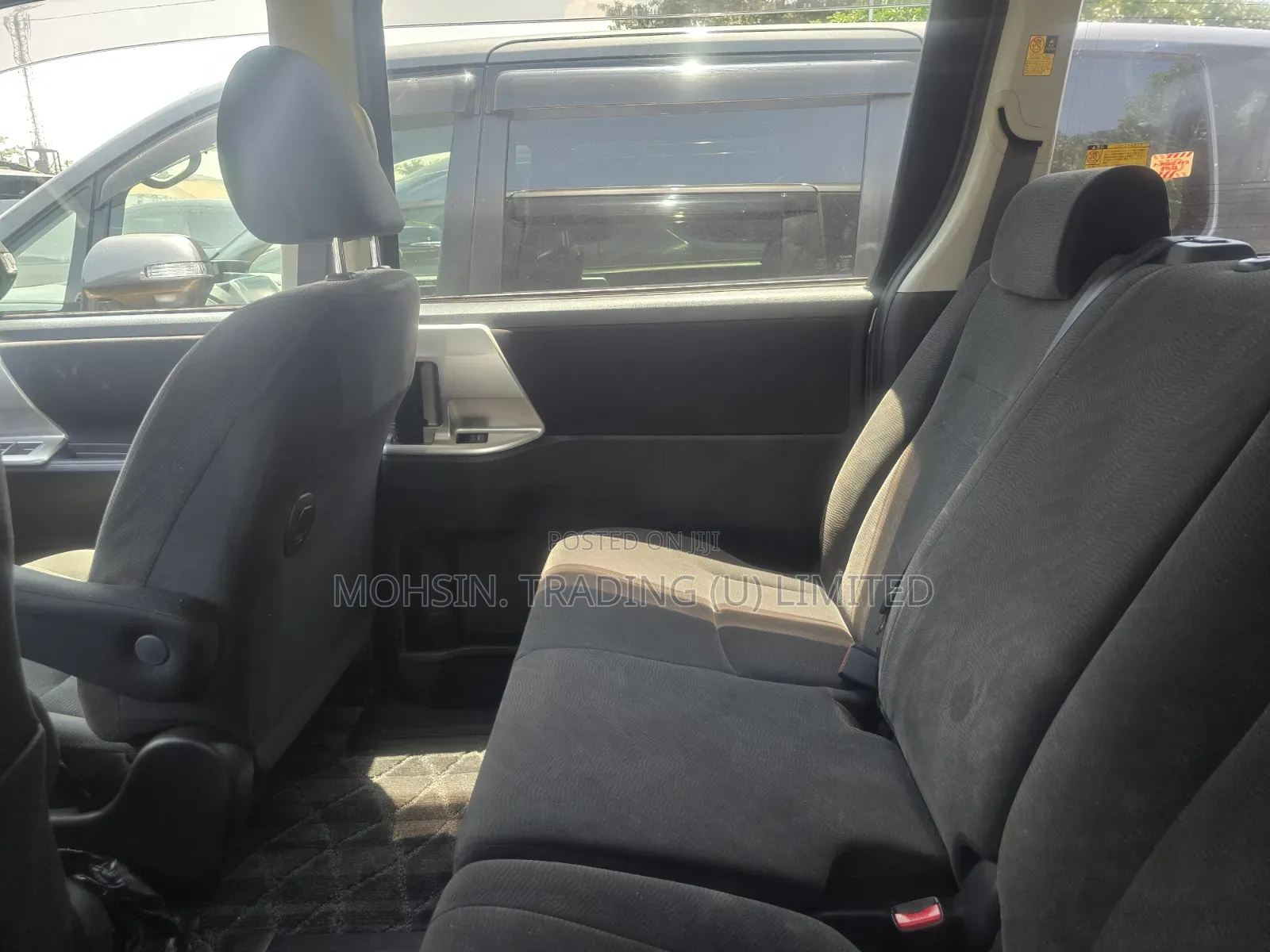 Toyota Noah 2013 Gray
