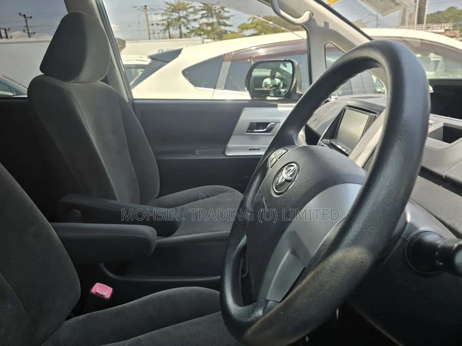 Toyota Noah 2013 Gray