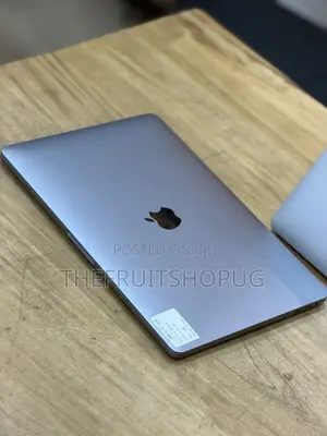 Laptop Apple MacBook Pro 2020 16GB Intel Core i5 SSD 512GB