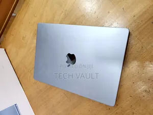 New Laptop Apple MacBook Pro 2021 M1 16GB Apple M1 Pro SSD 512GB