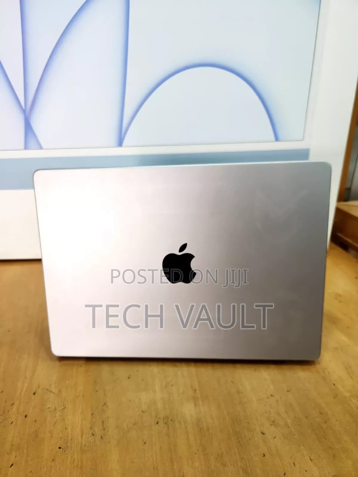 New Laptop Apple MacBook Pro 2021 M1 16GB Apple M1 Pro SSD 512GB