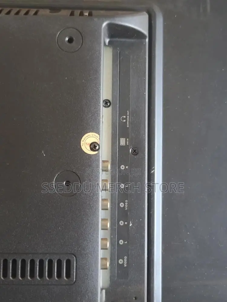 Saachi 32"inches Digital TV (Faulty Screen)