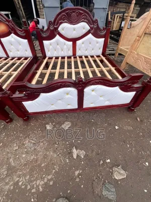 Plain Wood Bed 4*6