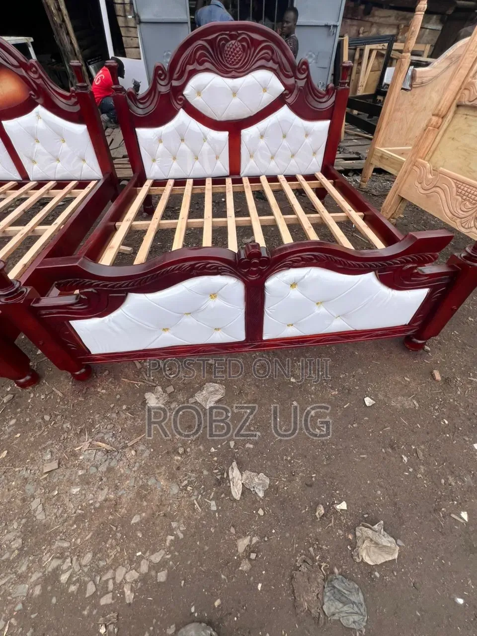 Plain Wood Bed 4*6