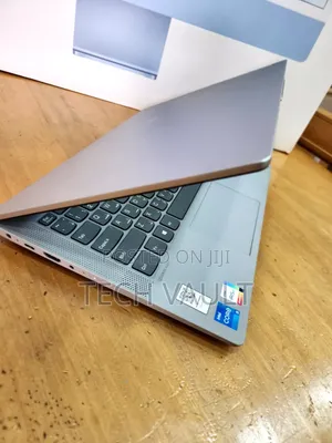 New Laptop Lenovo IdeaPad U430p 8GB Intel Core i5 SSD 256GB