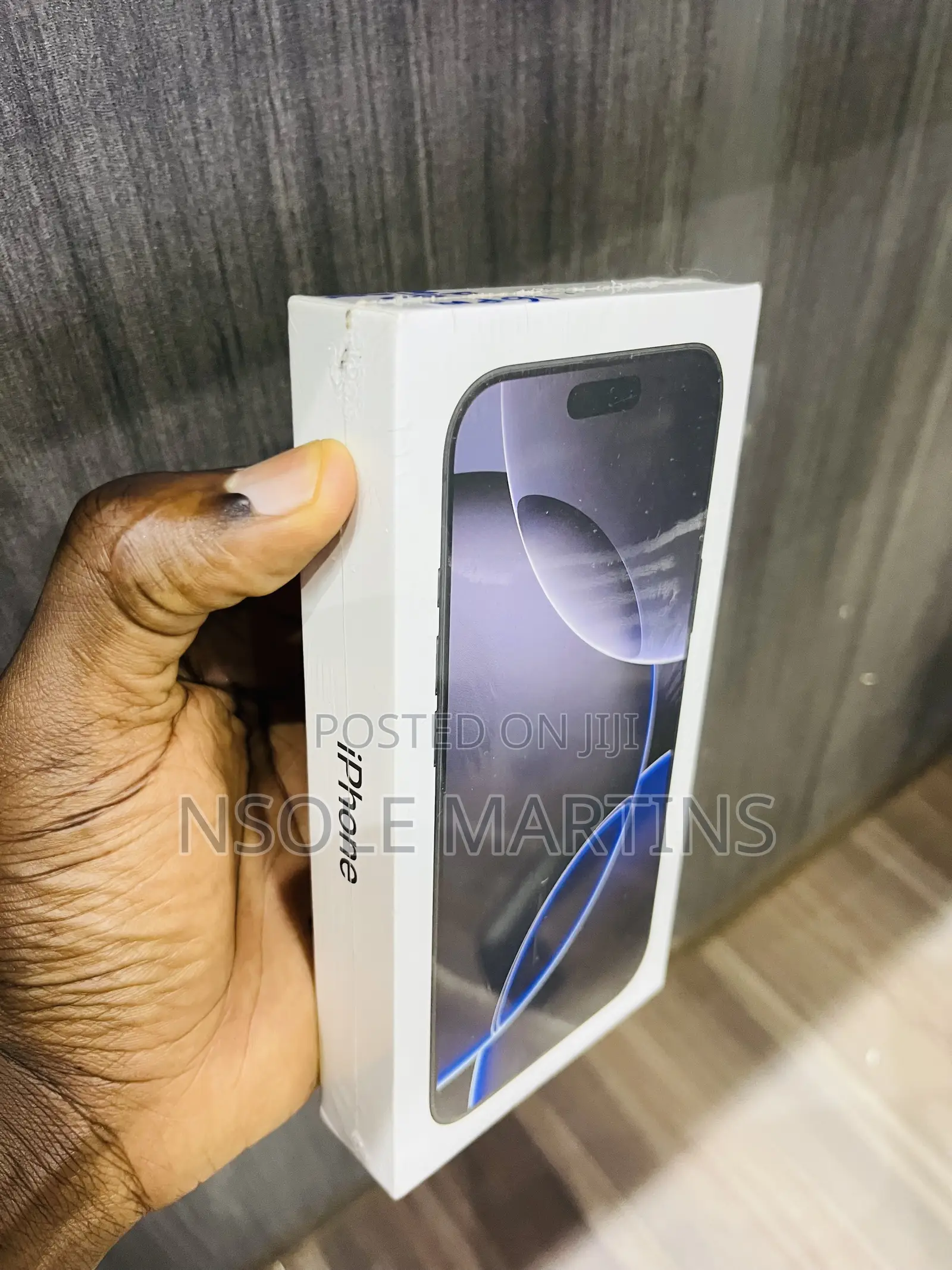 New Apple iPhone 16 Pro Max 256 GB Black