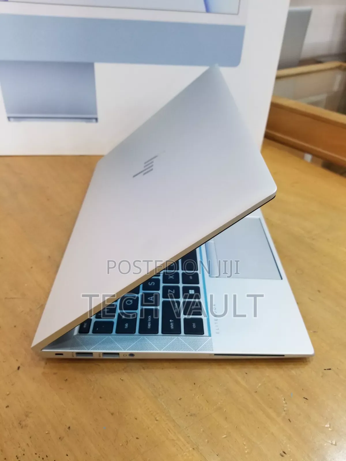 New Laptop HP EliteBook 840 G8 16GB Intel Core i7 SSD 512GB
