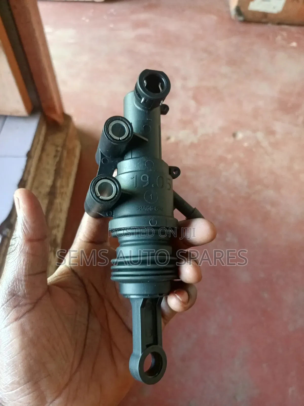 Clutch Master Cylinder- Ford T6
