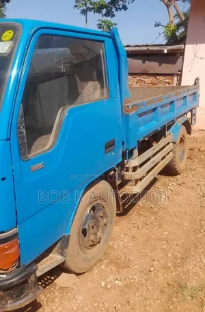 Canter Tipper