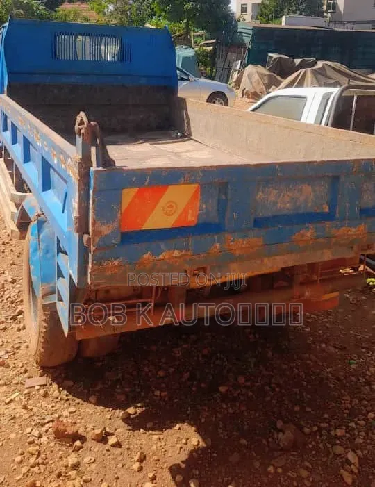 Canter Tipper