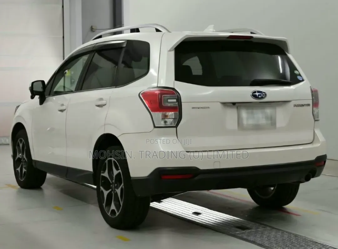 Subaru Forester 2016 White