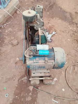 Efficient Compressor Maintenance Technician