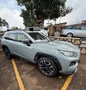 Toyota RAV4 Adventure 2021 Green