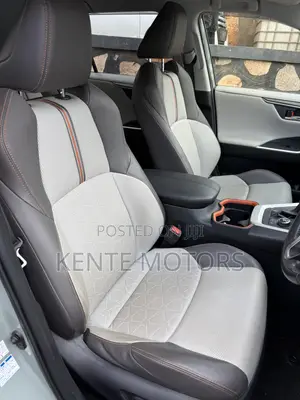 Toyota RAV4 Adventure 2021 Green