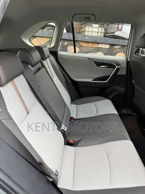 Toyota RAV4 Adventure 2021 Green