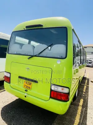 Toyota Coaster 2014 Orange