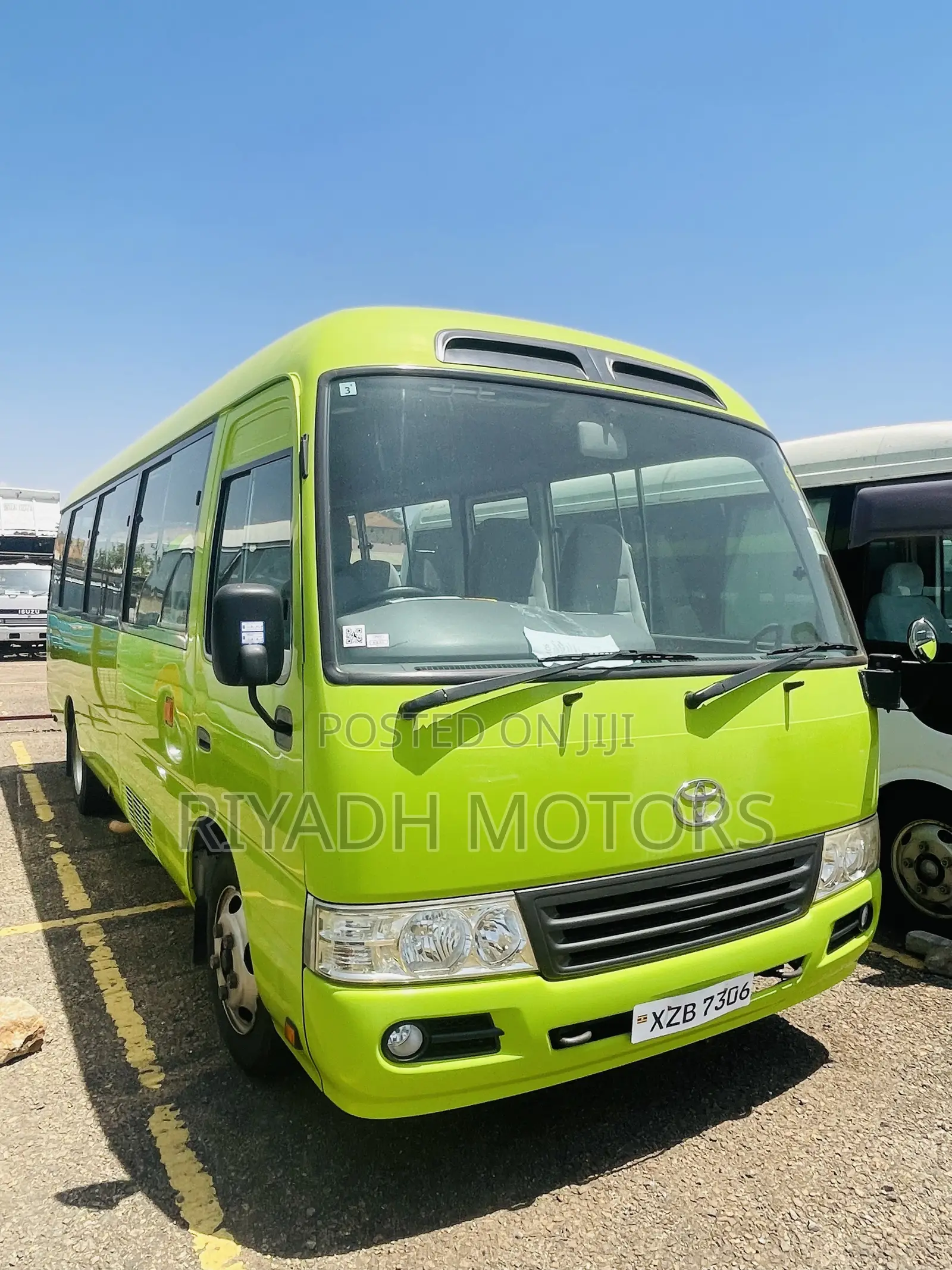 Toyota Coaster 2014 Orange