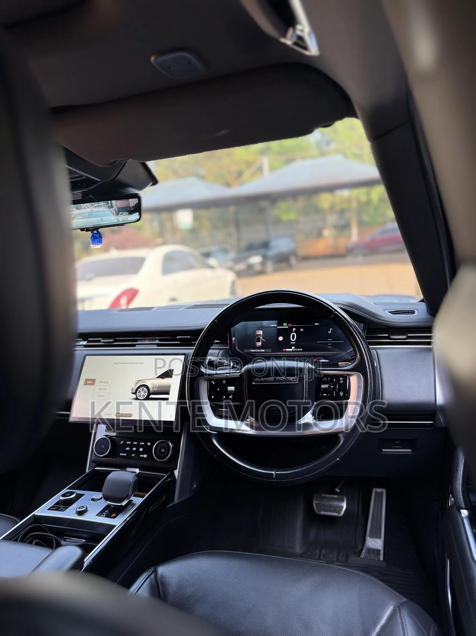 Land Rover Range Rover Vogue 2023 Silver
