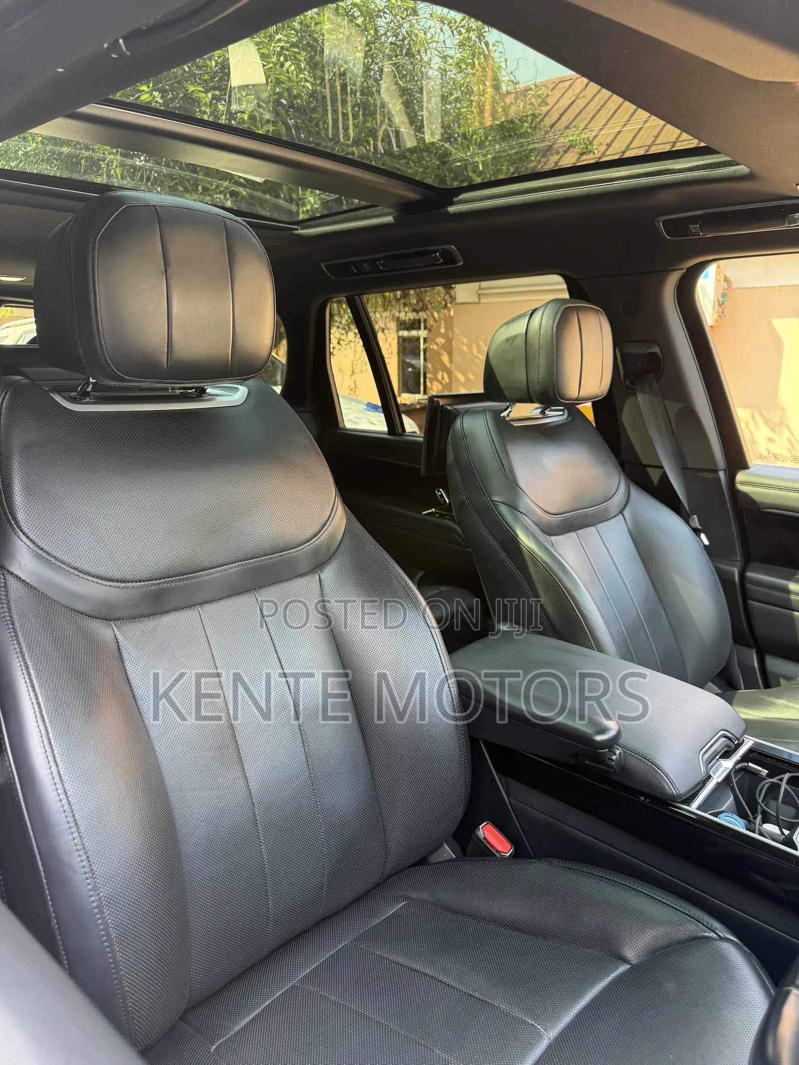Land Rover Range Rover Vogue 2023 Silver
