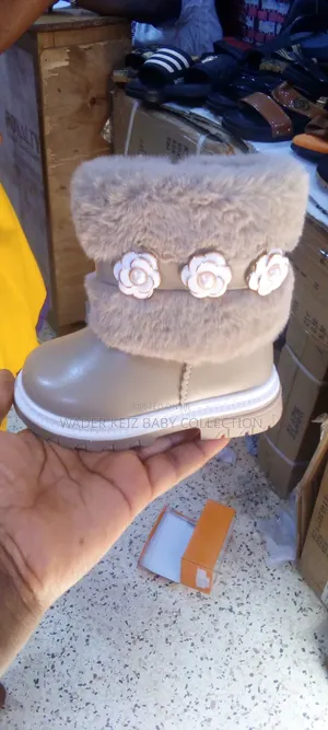 Girls Boots