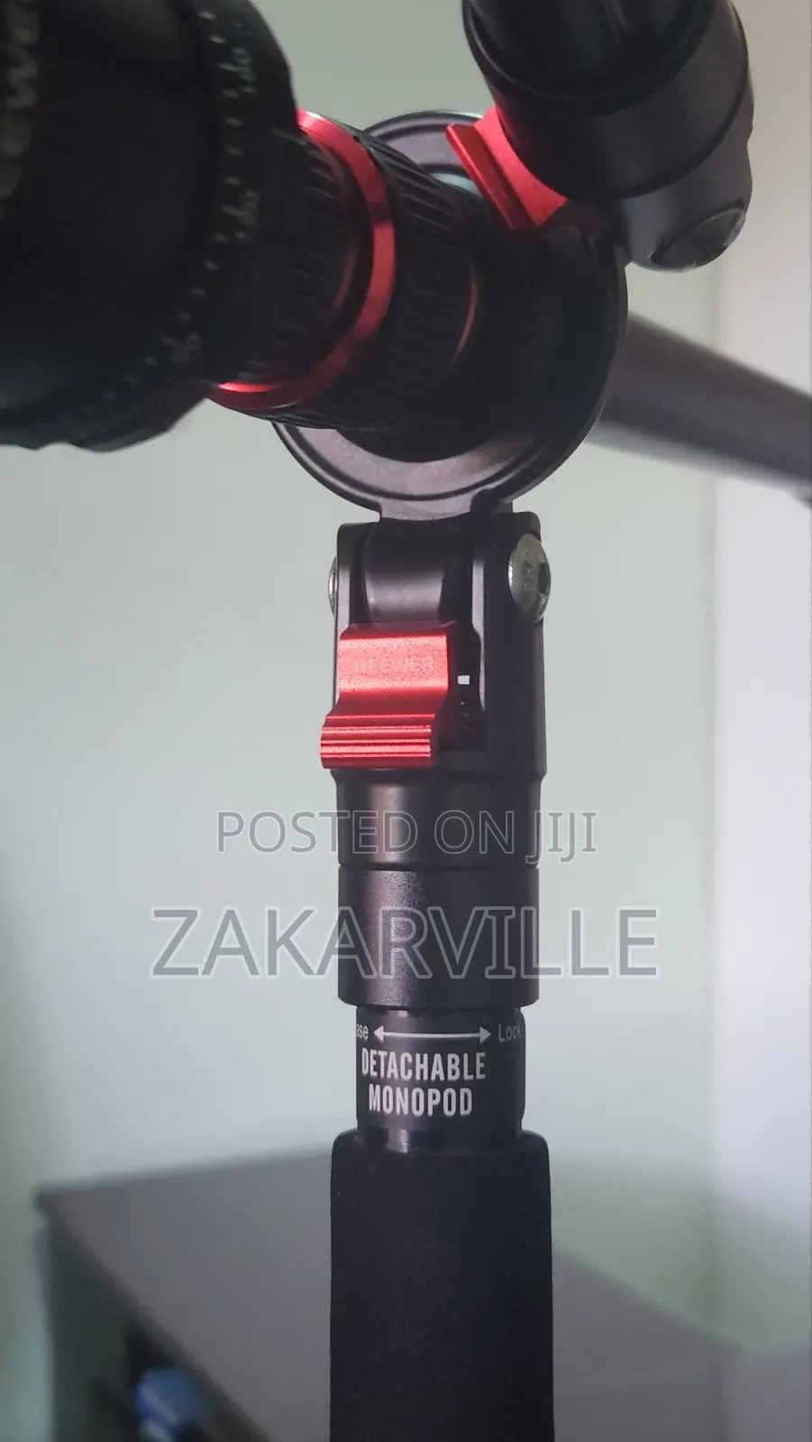 Neewer Tripod (Detachable to Monopod)