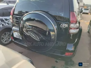 Toyota Land Cruiser Prado 2007 Black