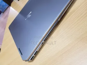 New Laptop HP ZBook Studio x360 15 G6 16GB Intel Xeon SSD 512GB