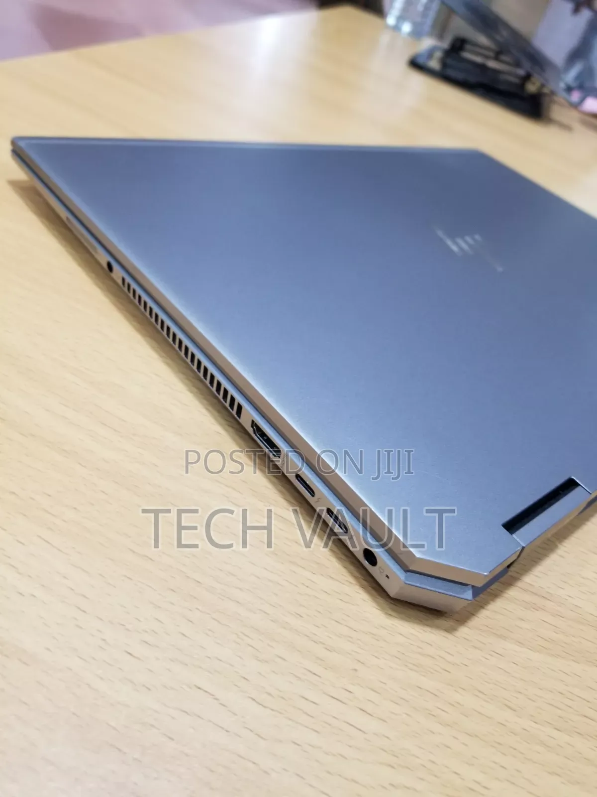New Laptop HP ZBook Studio x360 15 G6 16GB Intel Xeon SSD 512GB