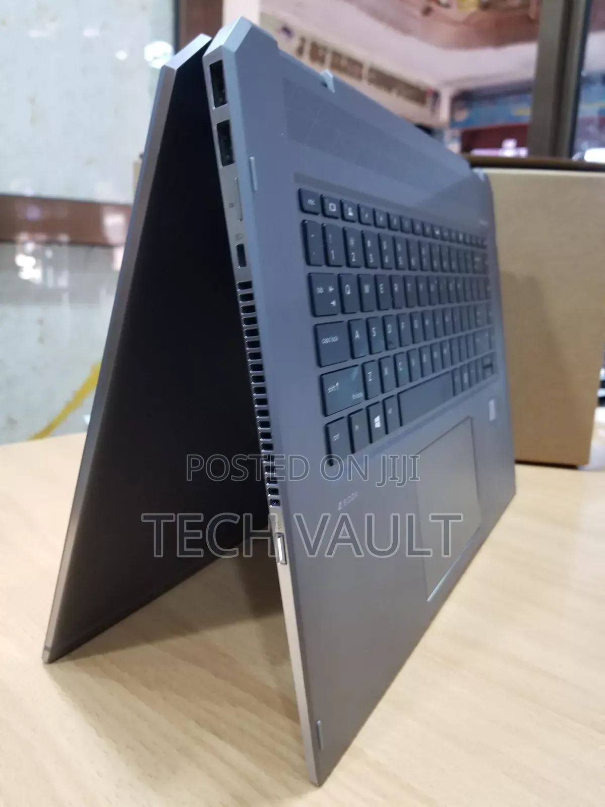 New Laptop HP ZBook Studio x360 15 G6 16GB Intel Xeon SSD 512GB