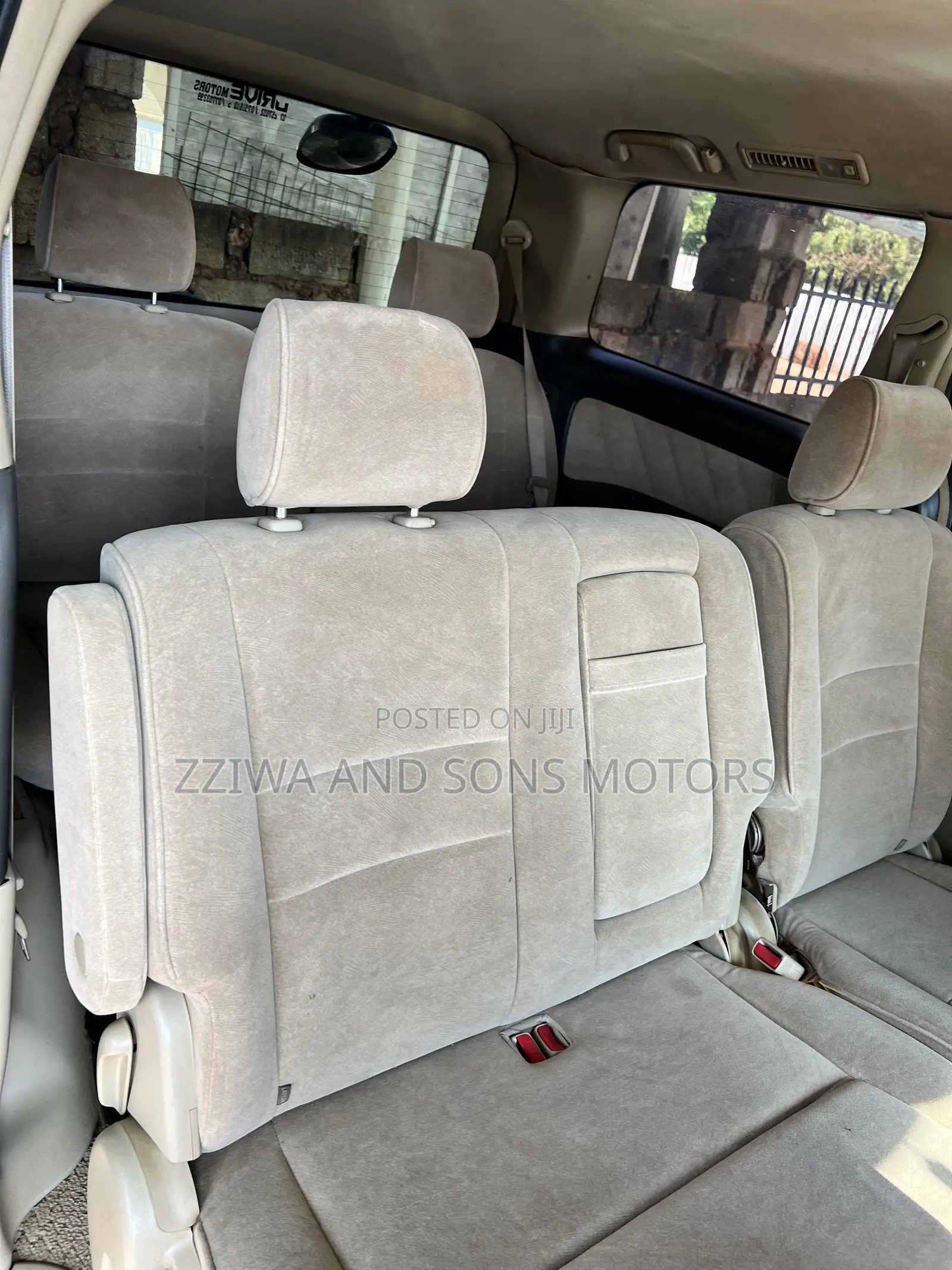 Toyota Alphard 2.4 Petrol AWD 2006 Black