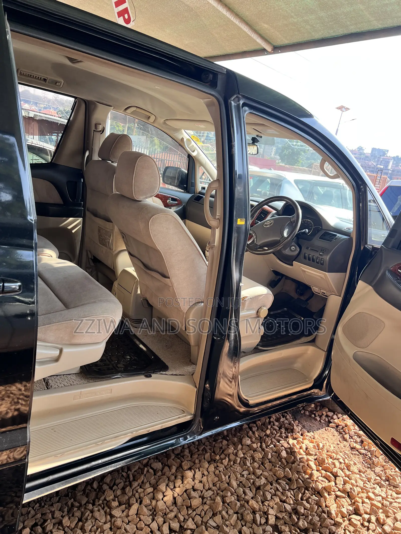 Toyota Alphard 2.4 Petrol AWD 2006 Black