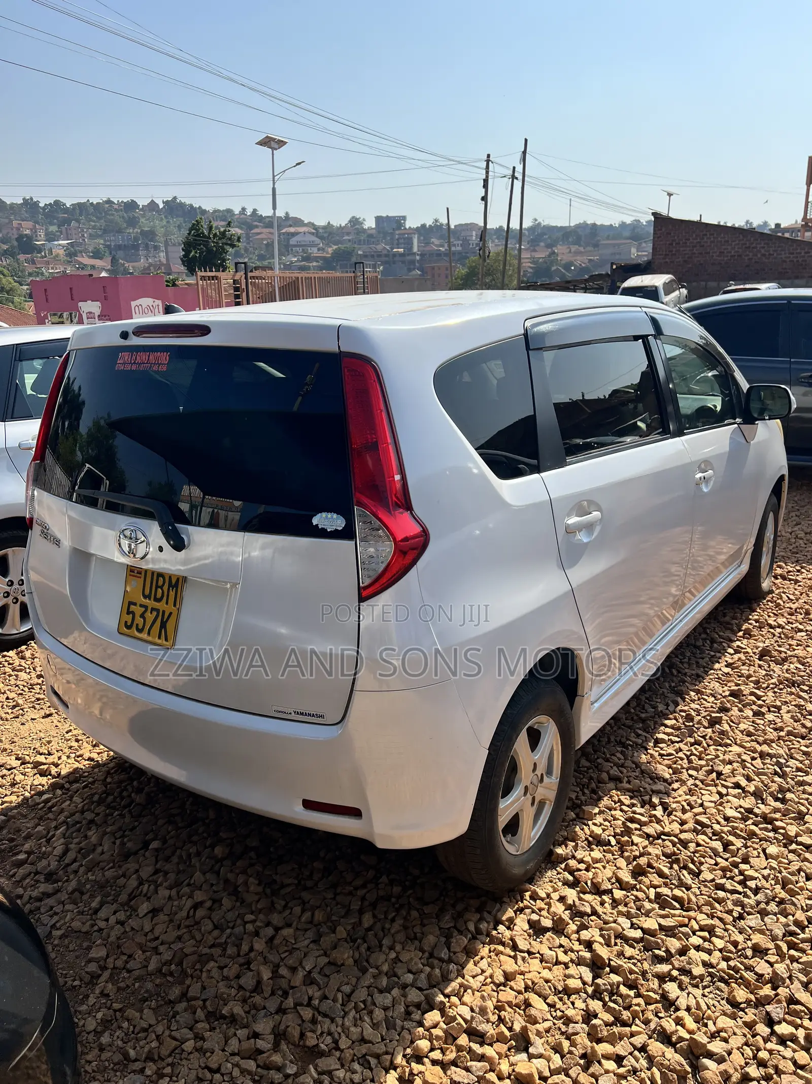 Toyota Passo Sette 1.5 AWD 2012 White