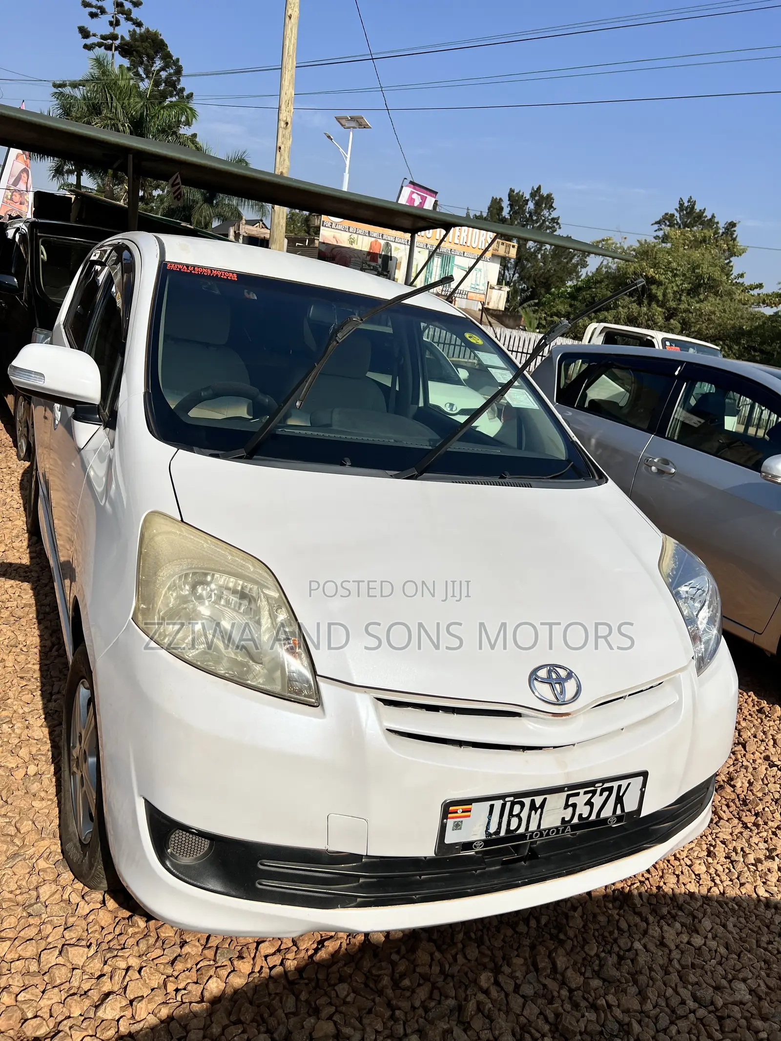 Toyota Passo Sette 1.5 AWD 2012 White